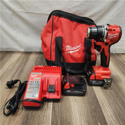 AS-IS- Milwaukee M18 18V Drill/Driver Kit