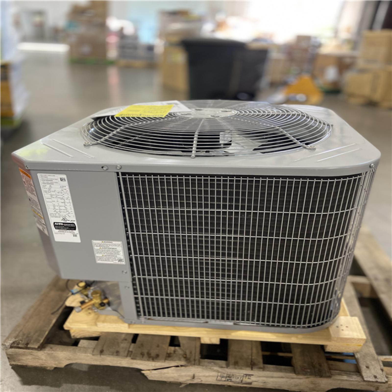 DALLAS LOCATION - Smartcomfort® by Carrier 1.5 Ton 14.3 Seer2 Heat Pump