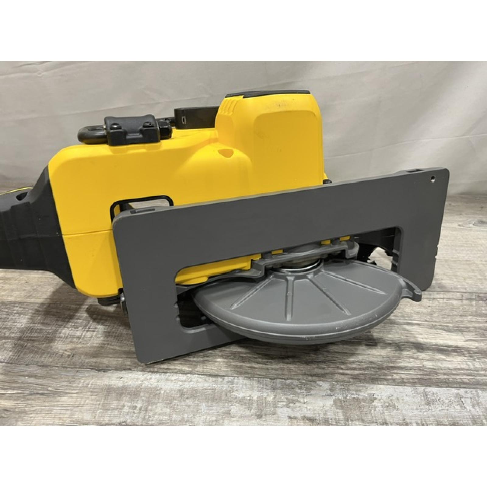 AS-IS DEWALT FLEXVOLT 60V MAX Cordless Brushless 7-1/4 in. Wormdrive Style Circular Saw (Tool Only)