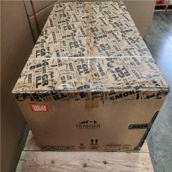Phoenix Location NEW Traeger Woodridge Pro Wi-Fi Pellet Grill and Smoker in Black (Sealed)