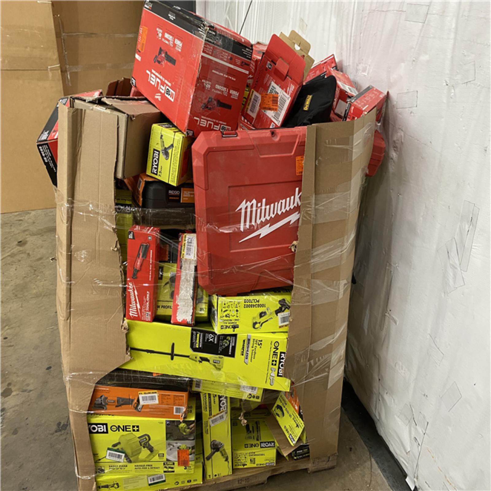 Houston Location AS IS - Tool Pallet