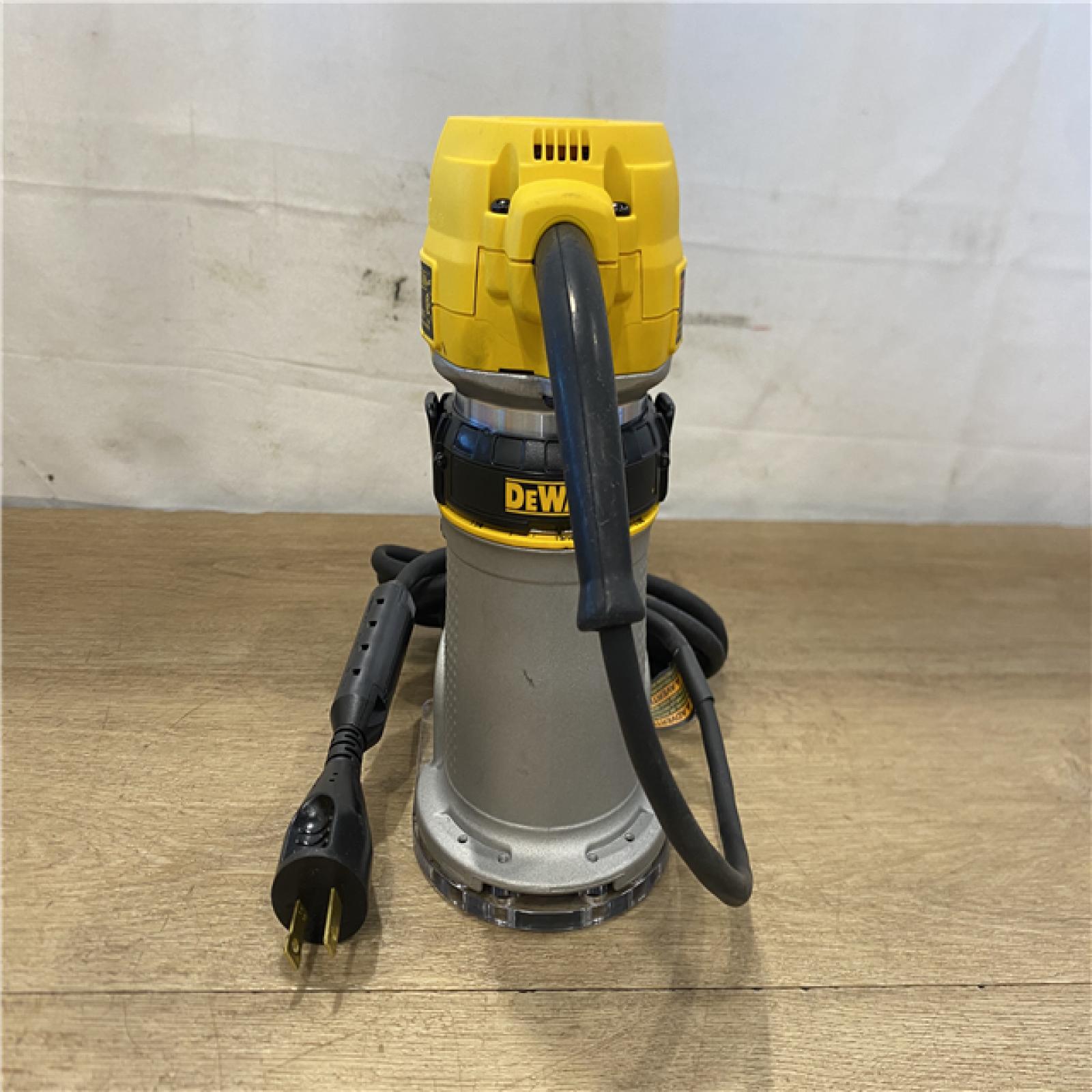 AS-IS DEWALT 7 Amp Corded 1-1/4 HP Max Torque Variable Speed Compact Router with LEDs