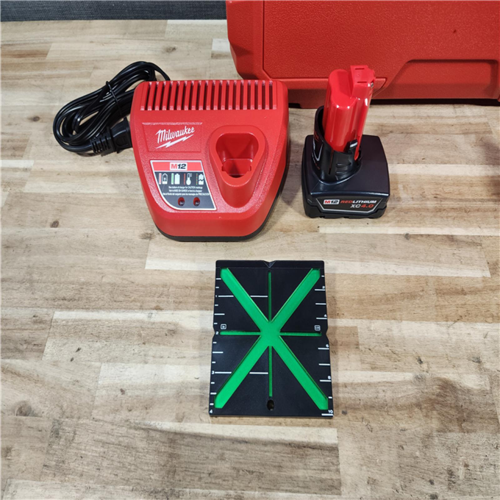 HOUSTON LOCATION - AS-IS (APPEARS LIKE NEW) Milwaukee 12-Volt Lithium-Ion Cordless Green 250 ft. 3-Plane Laser Level Kit