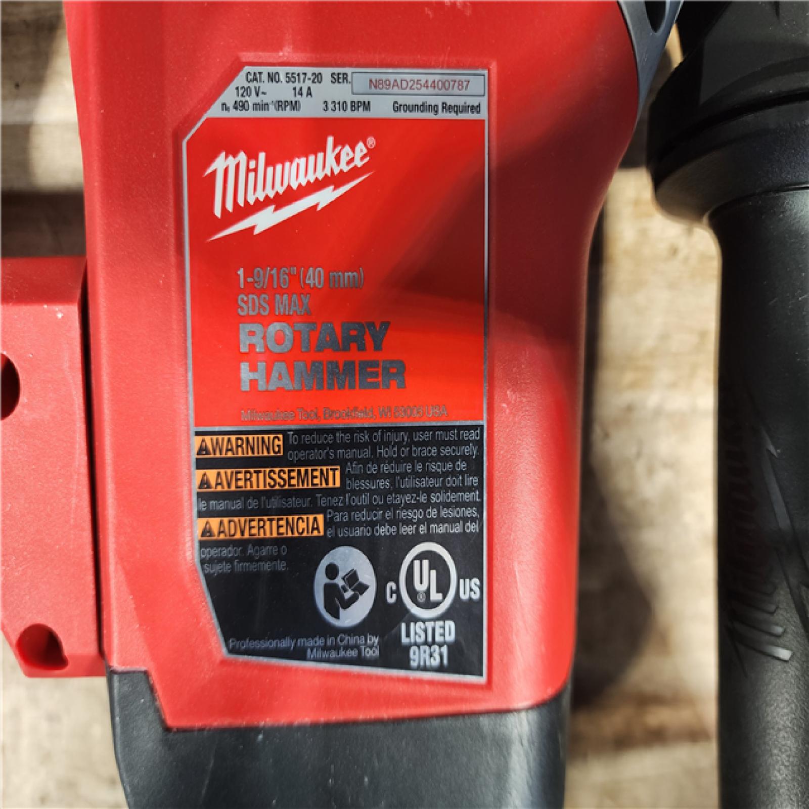 HOUSTON LOCATION - AS-IS Milwaukee 1-9/16 in. SDS-Max Rotary Hammer