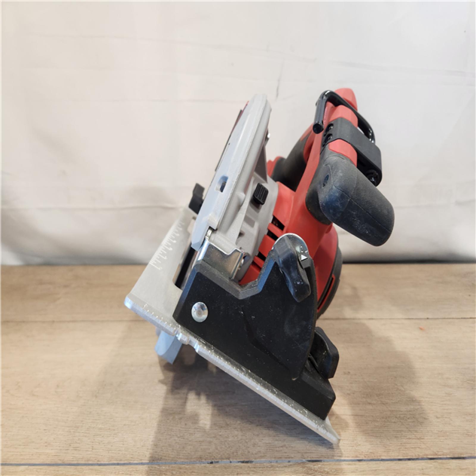 AS-IS- Milwaukee M18 7-1/4  18V Brushless Circular (Bare Tool)