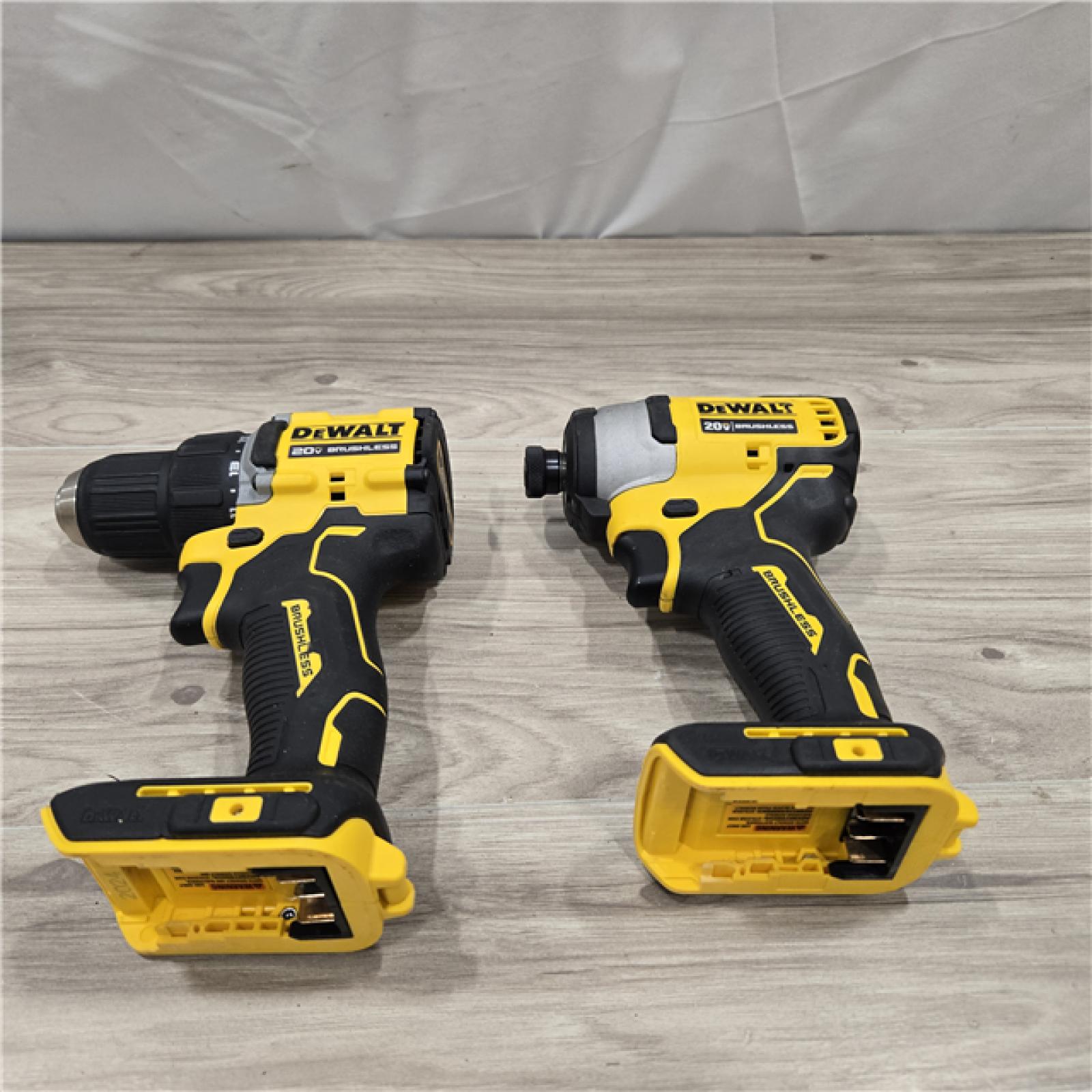 AS-IS Dewalt DCK225D2 20V MAX ATOMIC Compact Cordless Drill Driver and Impact Driver Combo Kit
