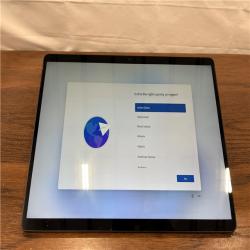 Microsoft Surface Pro 9 2038 Core i5-1235U 2.5GHz 8GB 256GB - Black