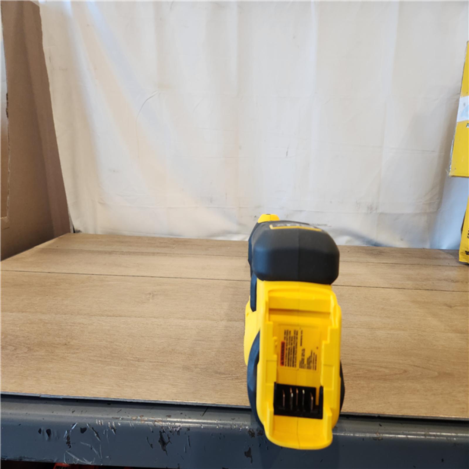 AS-IS- DEWALT FLEXVOLT 60V MAX 17 in. Cordless Battery Powered Attachment Capable Trimmer Kit with (1) FLEXVOLT 3Ah Battery & Charger