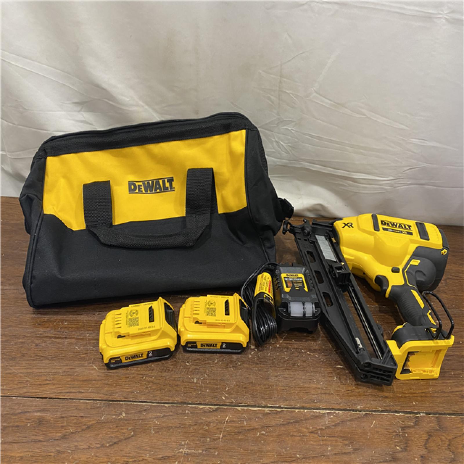AS-IS DeWalt DCN660D1 20V 16 Gauge Cordless Angled Finish Nailer Kit W/ 2Ah Battery
