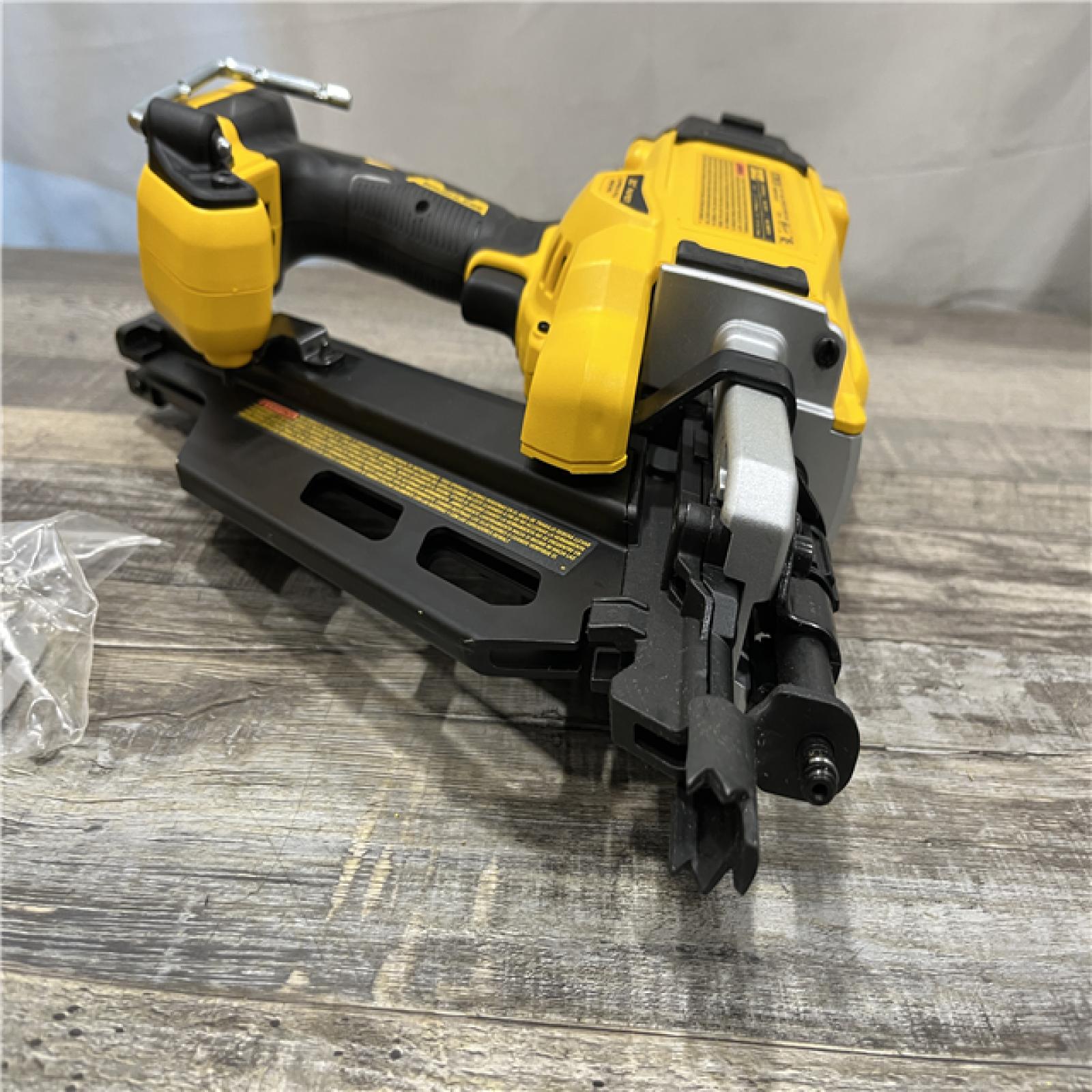 AS-IS DEWALT 20V 30 Degree Cordless Framing Nailer (Tool-Only)