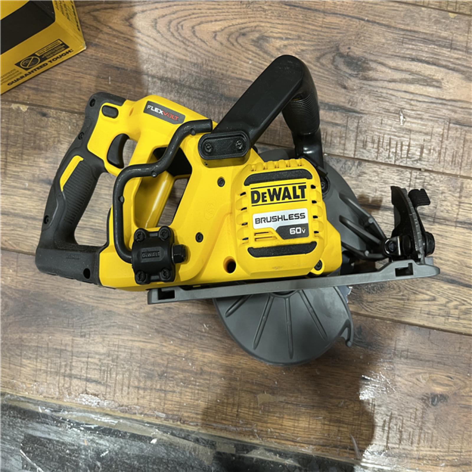AS-IS DEWALT FLEXVOLT 60V MAX Cordless Brushless 7-1/4 in. Wormdrive Style Circular Saw (Tool Only)