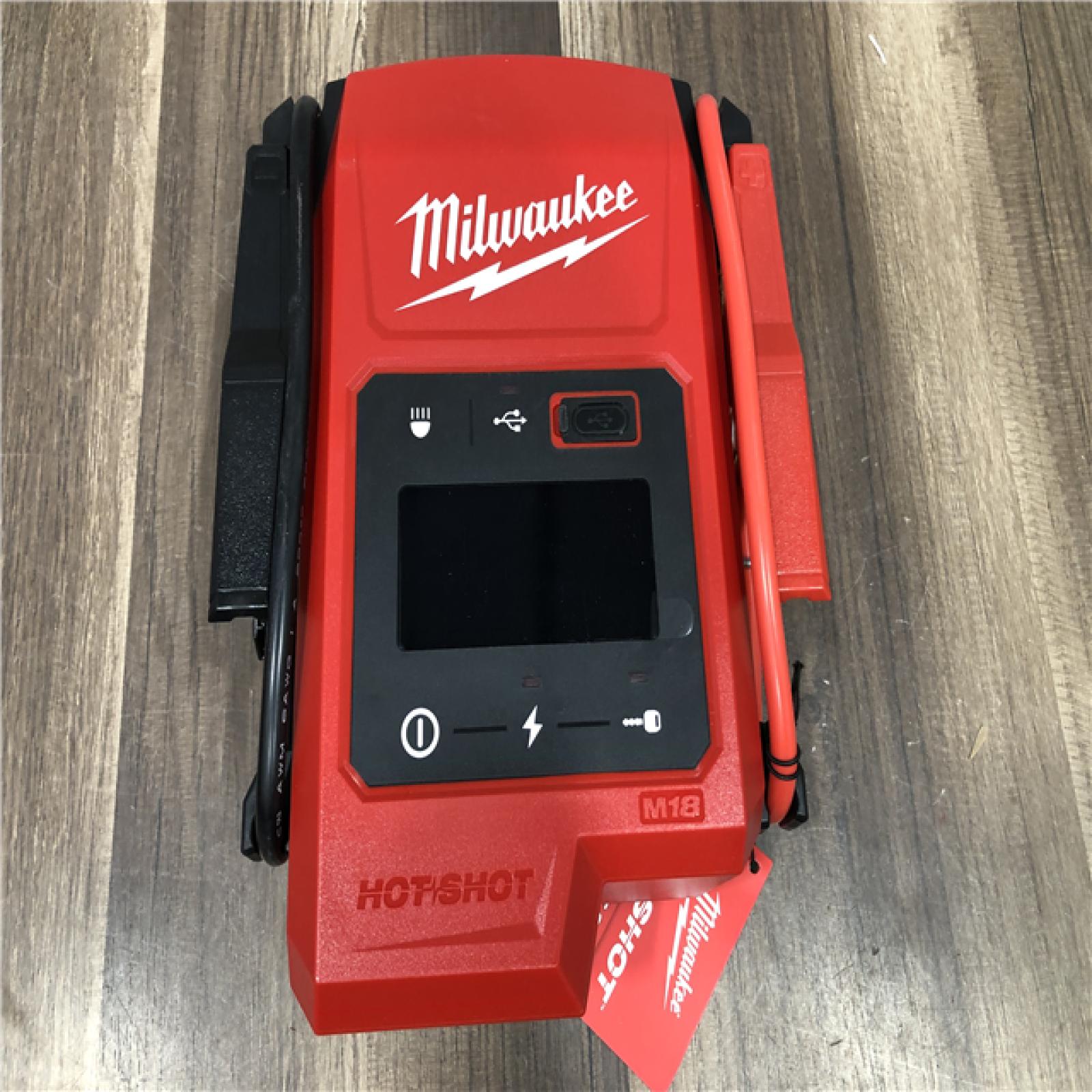 AS-IS Milwaukee 18V Lithium-Ion Cordless 2000 Peak Amp HOTSHOT Jump Starter (Tool-Only)