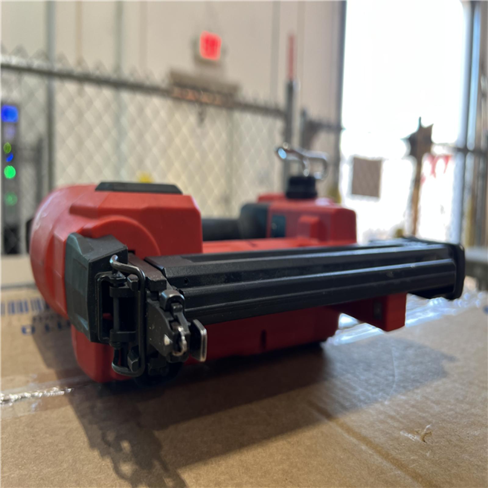 AS-IS - Milwaukee M18 FUEL 18 Gauge Brad Nailer (TOOL ONLY)