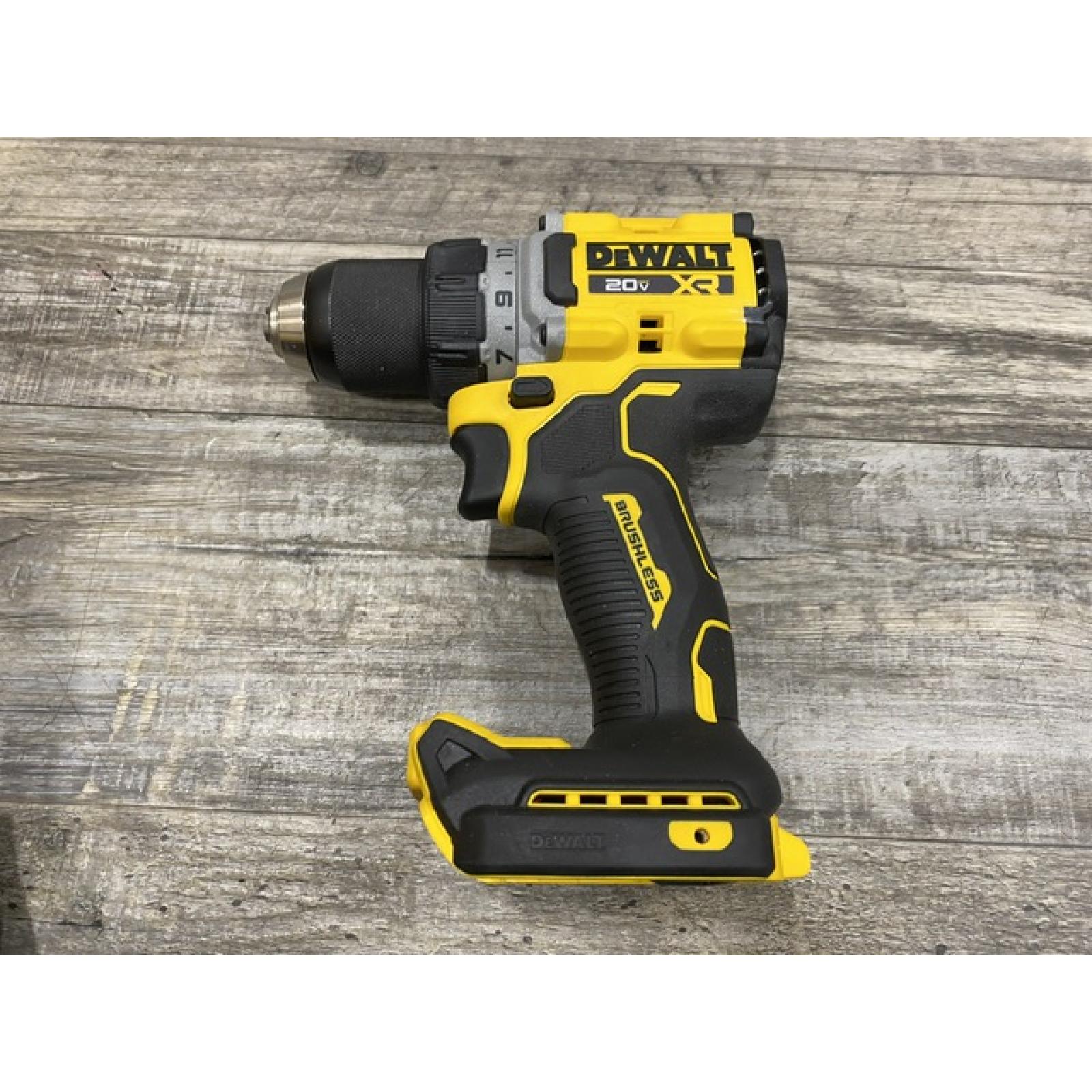 AS-IS DEWALT 20V XR Lithium-Ion Cordless Brushless 1/2 in. Drill/Driver Kit
