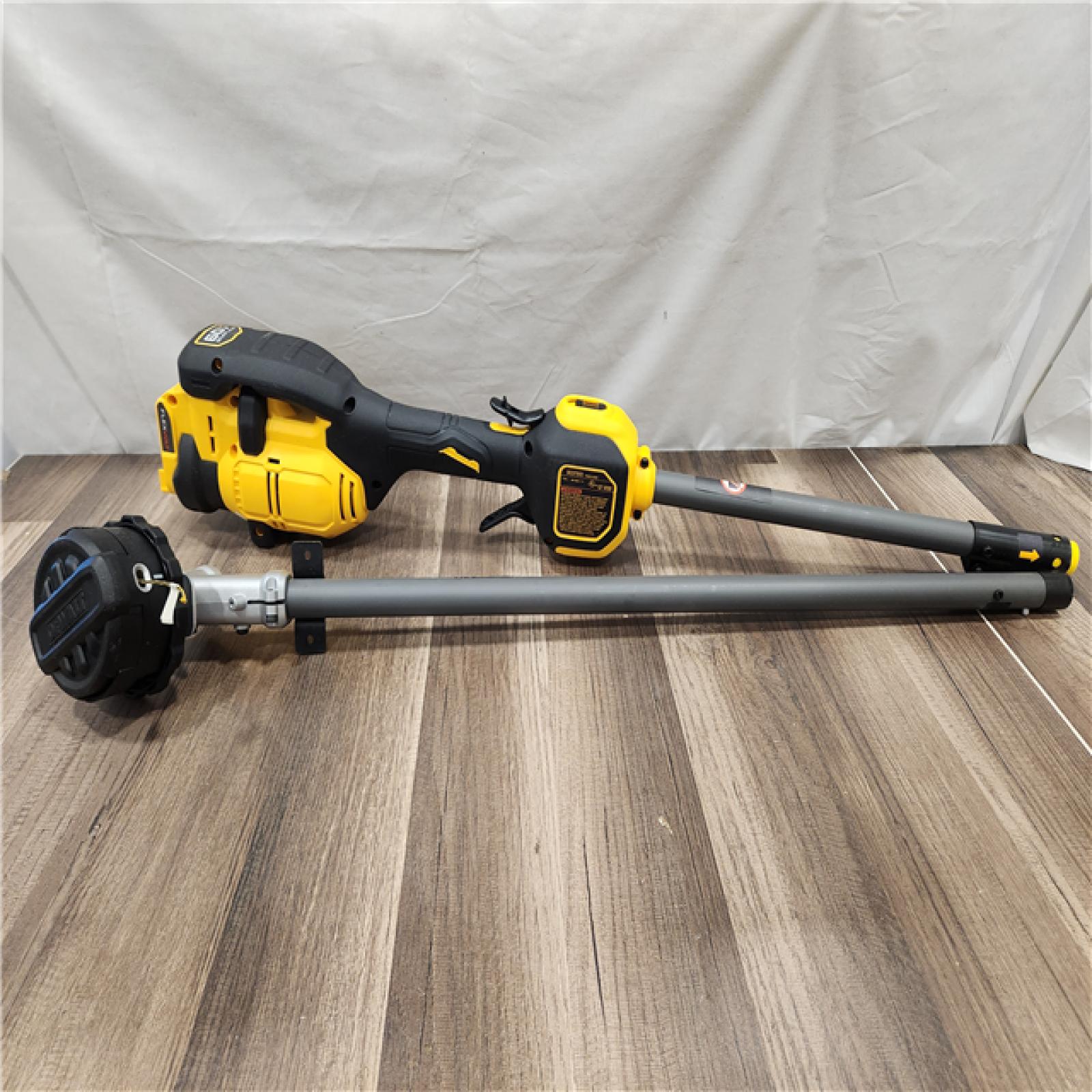 AS-IS- DEWALT FLEXVOLT 60V MAX 17 in.Cordless Powered Attachment Capable Trimmer (TOOL ONLY)