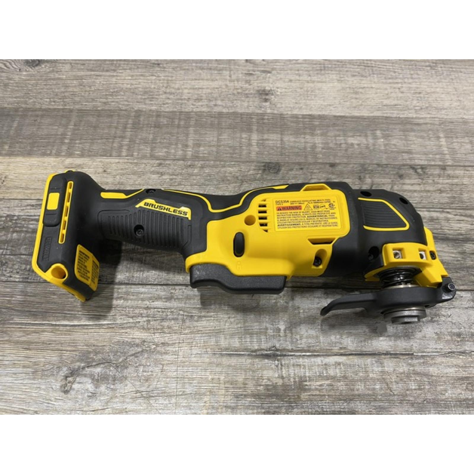 AS-IS DEWALT ATOMIC 20V MAX Cordless Brushless Oscillating Multi Tool (Tool Only)