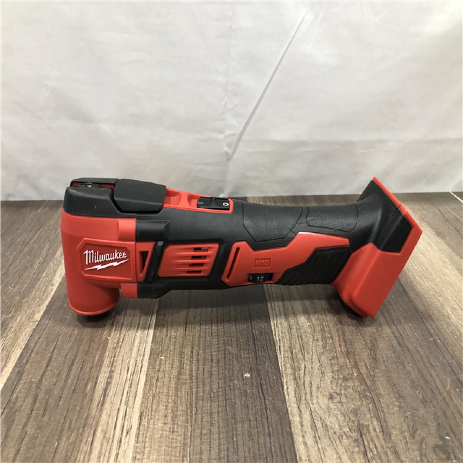 AS-IS Milwaukee 18V Lithium-Ion Cordless Oscillating Multi-Tool (Tool-Only)