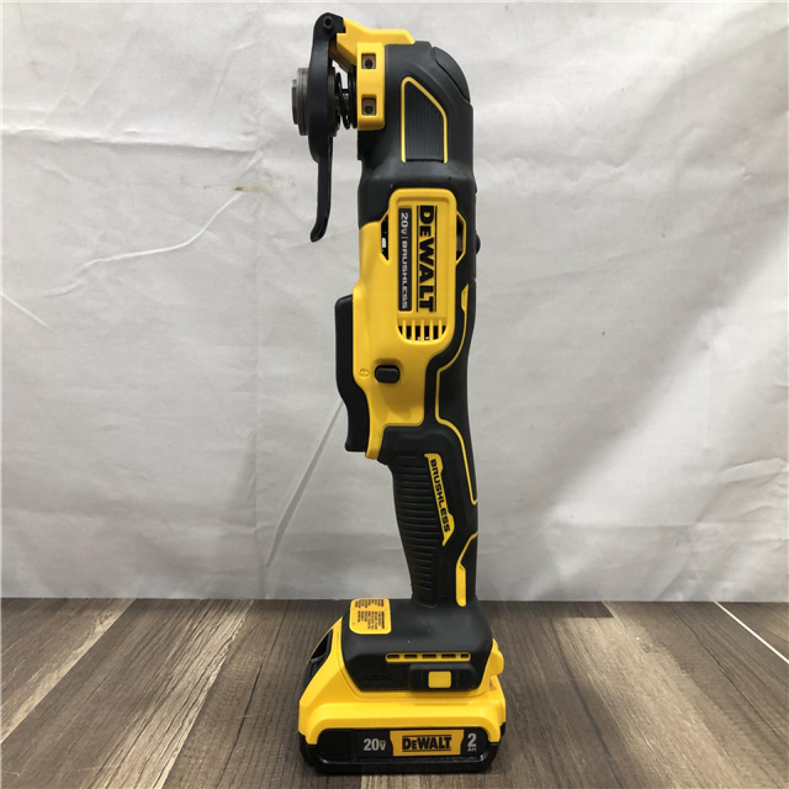 AS-IS DEWALT ATOMIC 20V MAX Cordless Brushless Oscillating Multi Tool with