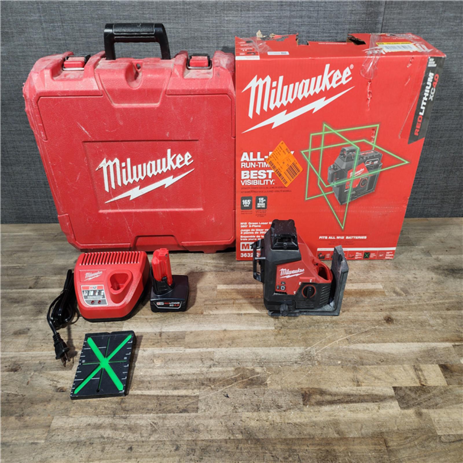HOUSTON LOCATION - AS-IS Milwaukee 12-Volt Lithium-Ion Cordless Green 250 ft. 3-Plane Laser Level Kit