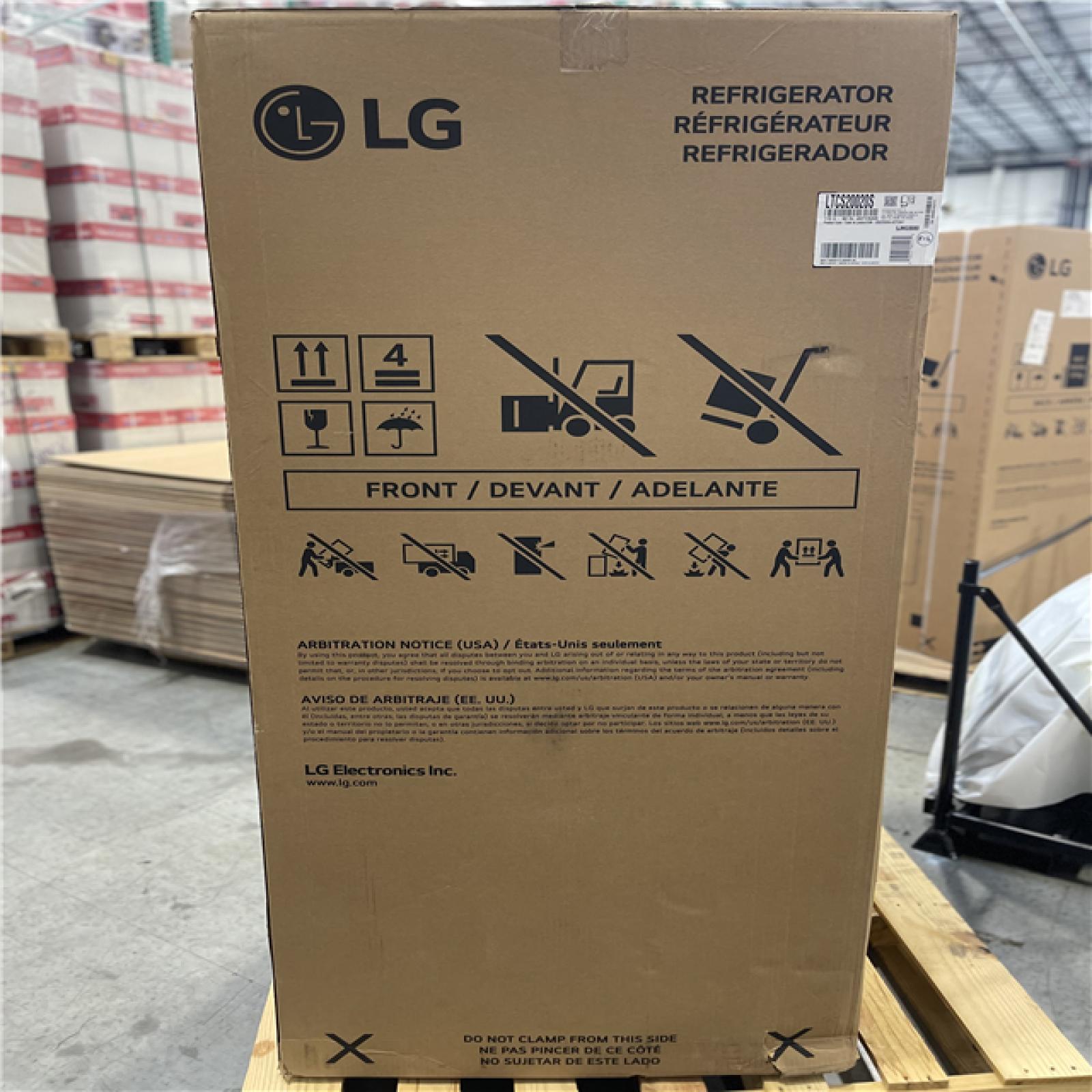 DALLAS LOCATION- LG 30 in. W 20 cu. ft. Top Freezer Refrigerator w/ Multi-Air Flow and Reversible Door in Stainless Steel ENERGY STAR