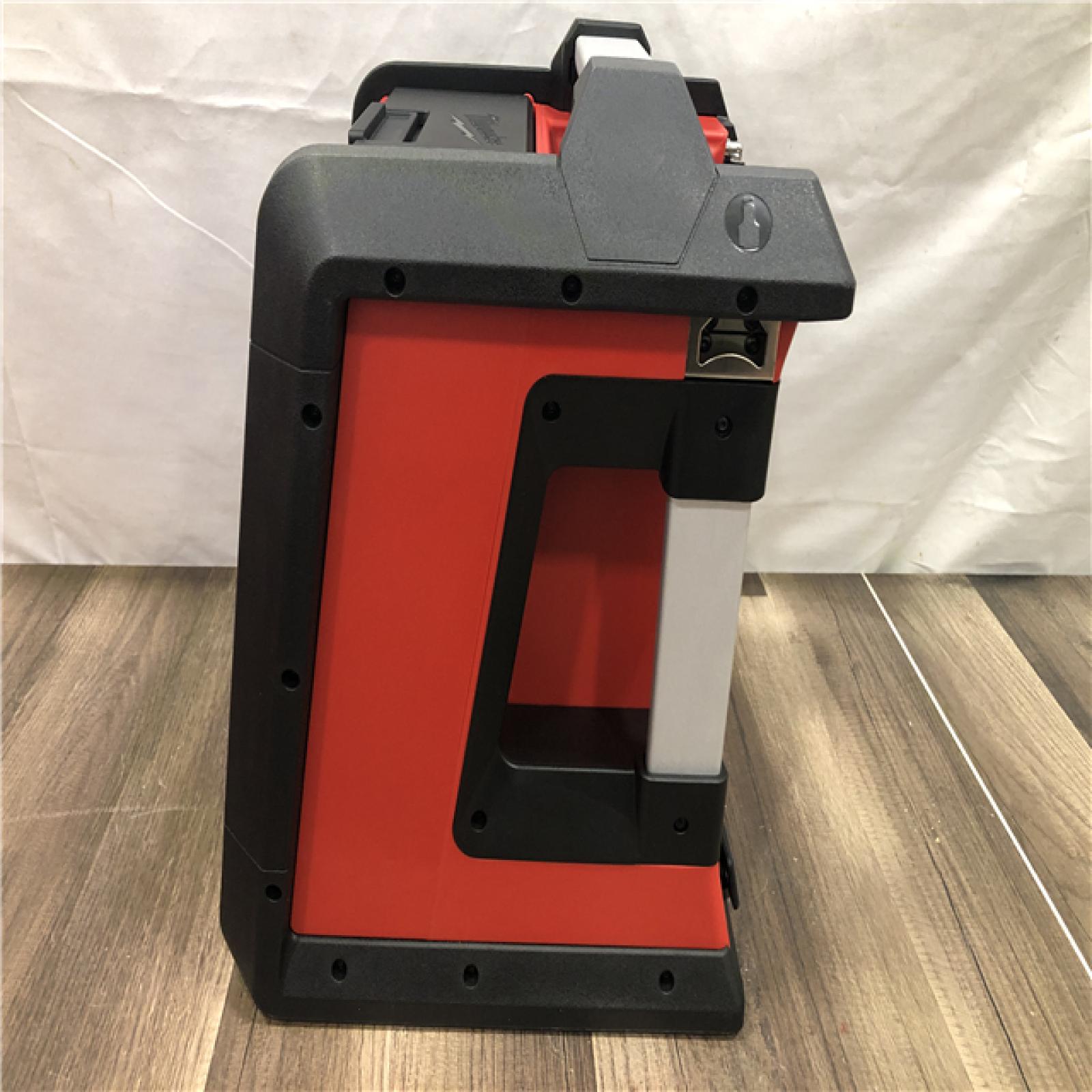 AS-IS Milwaukee M18 Lithium-Ion Cordless Jobsite Radio/Charger