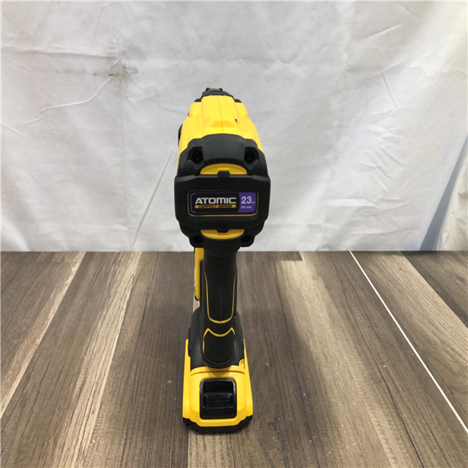AS-IS DEWALT ATOMIC 20V MAX Lithium Ion Cordless 23 Gauge Pin Nailer Kit