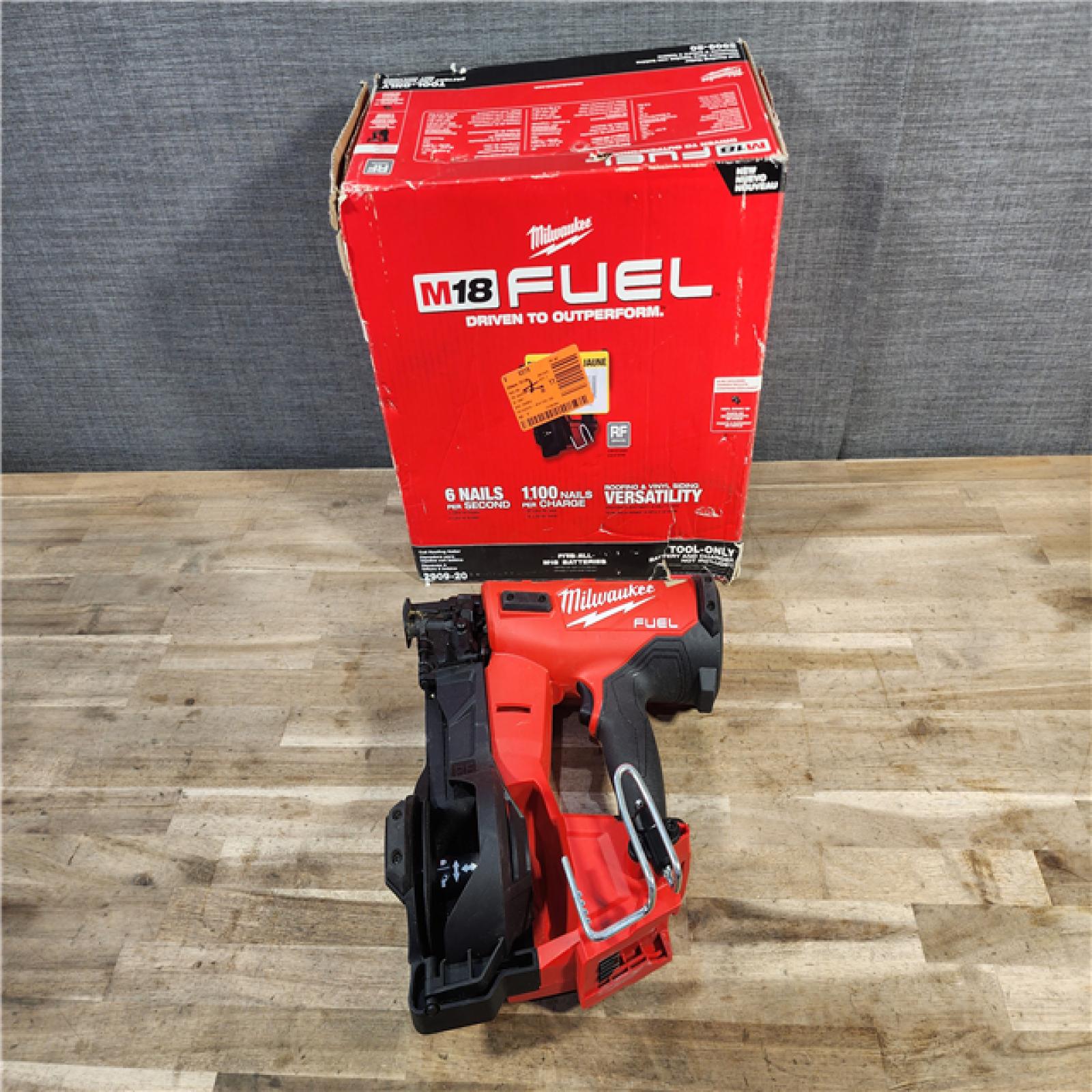 HOUSTON LOCATION - AS-IS Milwaukee M18 FUEL Coil Roofing Nailer (TOOL ONLY)