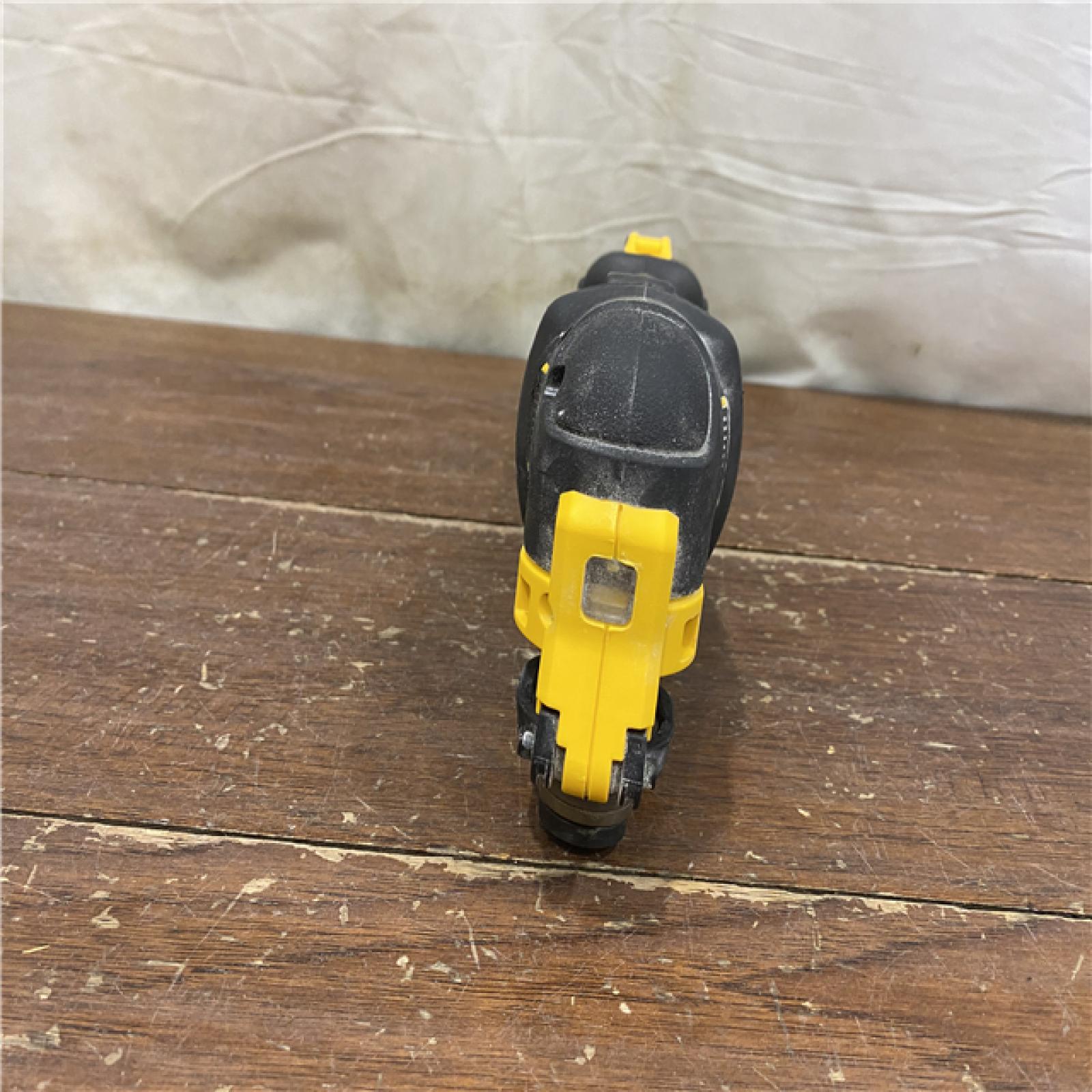 AS-IS DEWALT ATOMIC 20V MAX Cordless Brushless Oscillating Multi Tool (Tool Only)