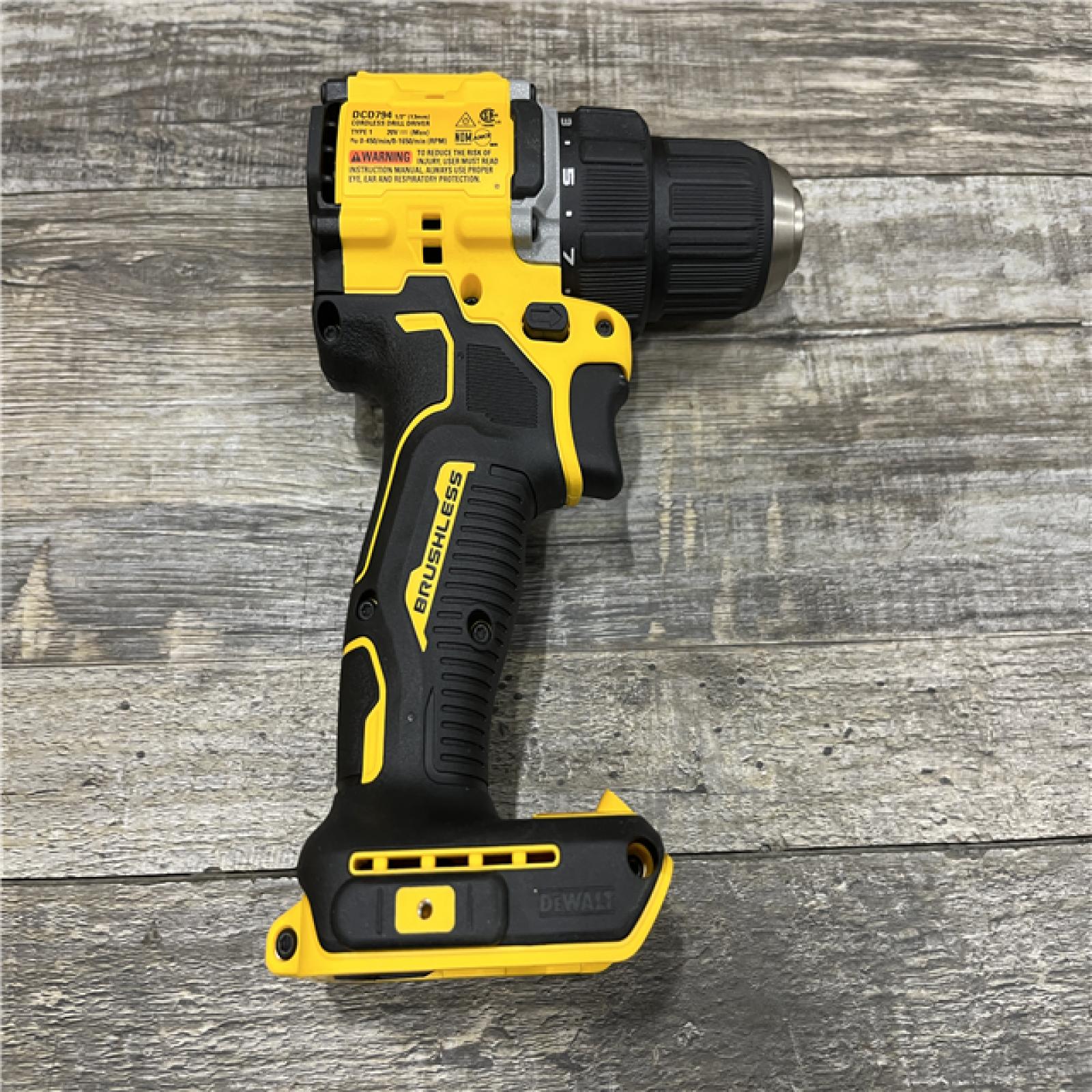 AS-IS DEWALT Atomic 20V Lithium-Ion Cordless Compact 1/2 in. Drill/Driver Kit