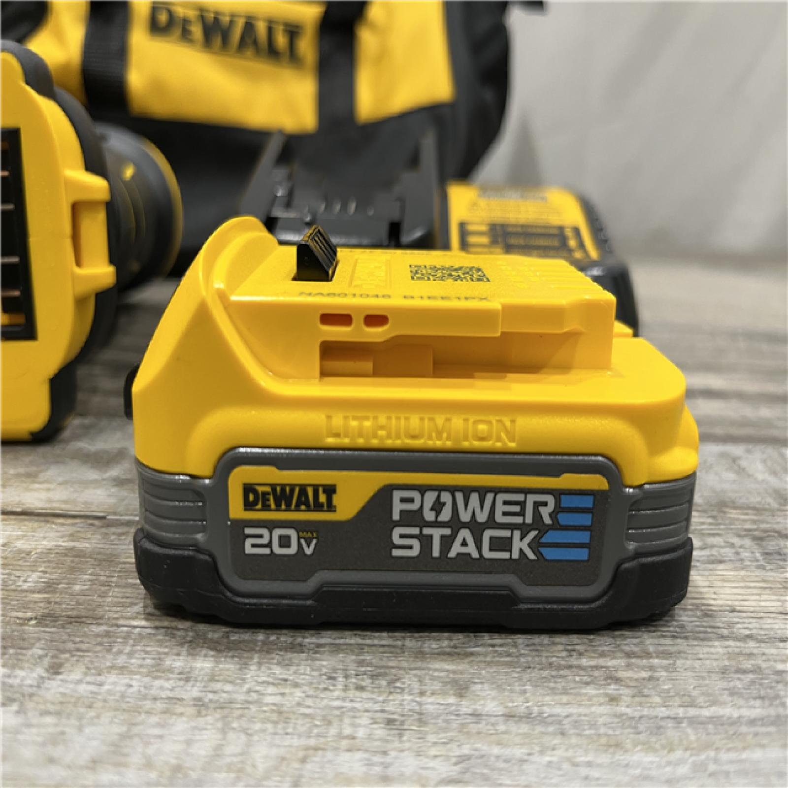 AS-IS DEWALT 20V MAX Cordless Brushless Screw Gun Kit