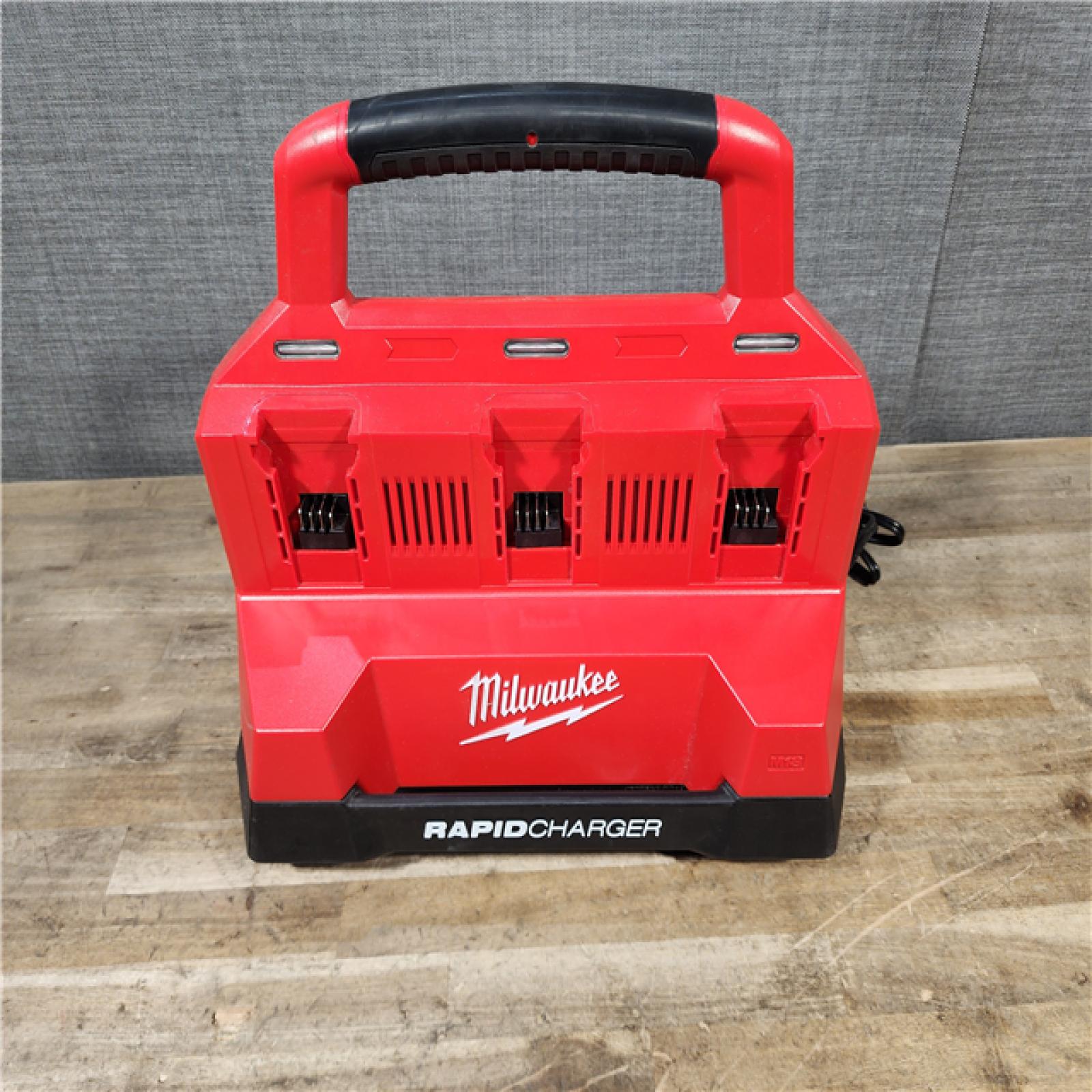 HOUSTON LOCATION - AS-IS Milwaukee M18 Packout Six Bay Rapid Charger