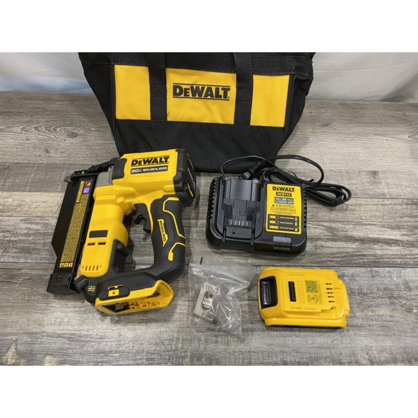 AS-IS DEWALT ATOMIC 20V MAX Lithium Ion Cordless 23 Gauge Pin Nailer Kit