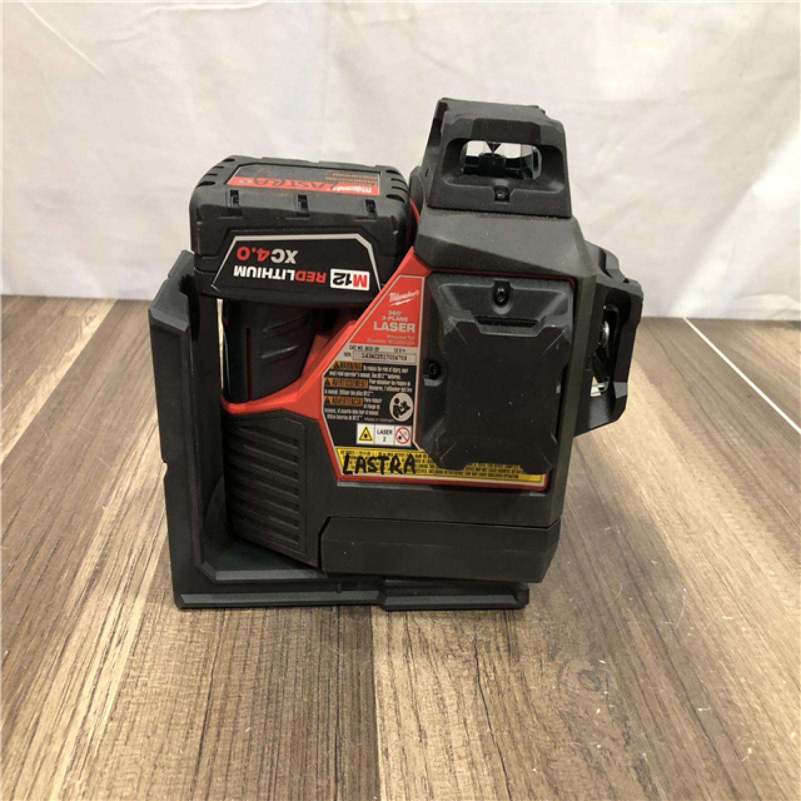 AS-IS Milwaukee 12-Volt Lithium-Ion Cordless Green 250 ft. 3-Plane Laser Level Kit