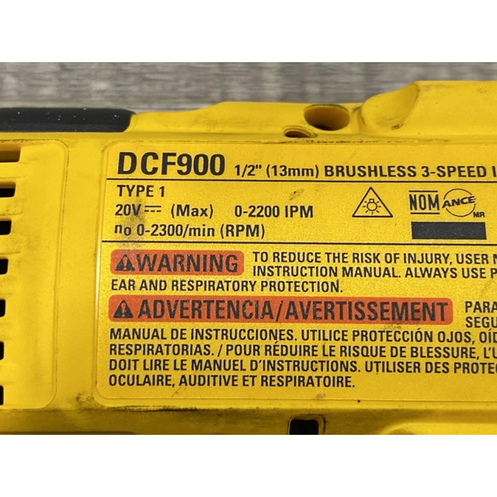 AS-IS DEWALT 20V MAX Lithium-Ion Cordless 1/2 in. Impact Wrench Kit