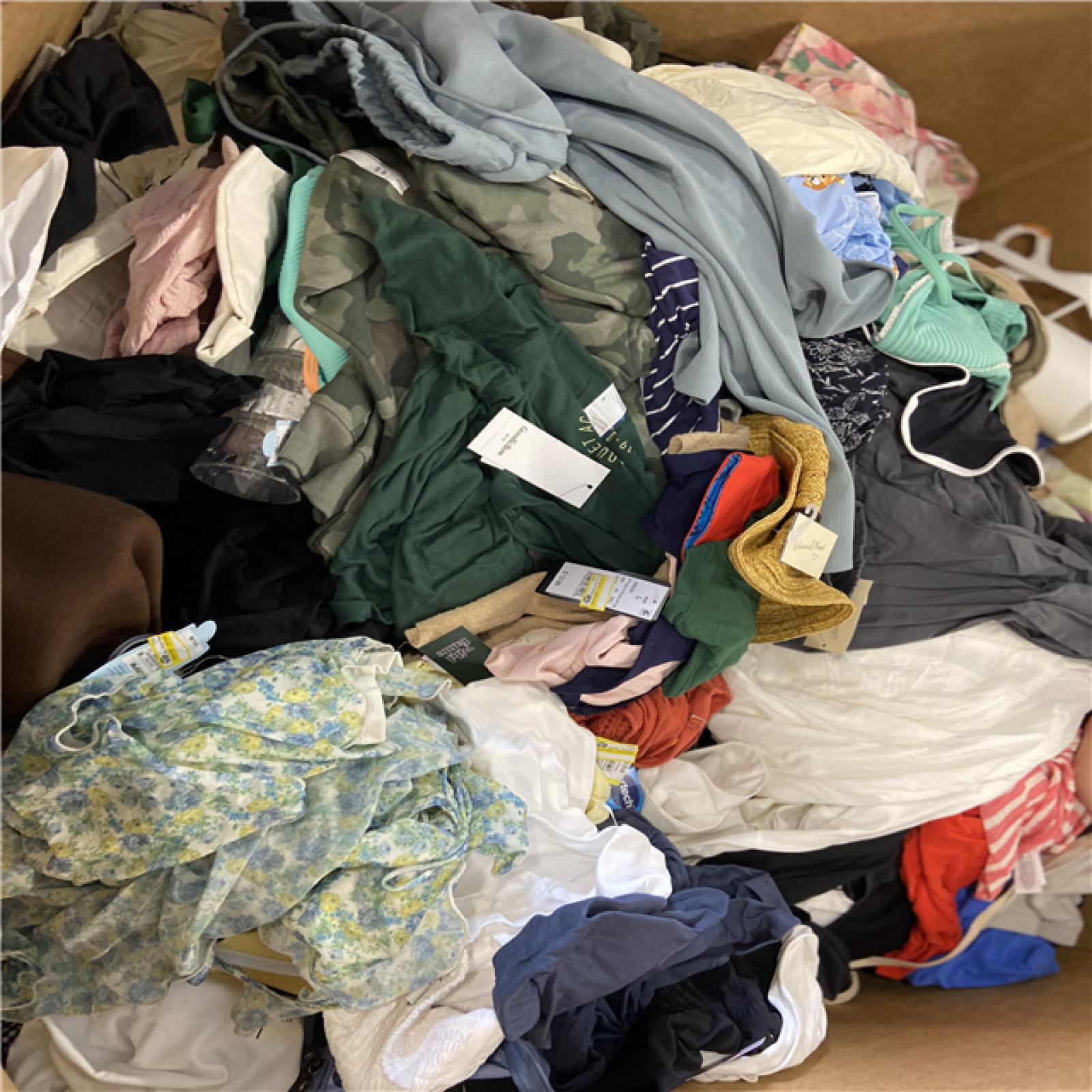 DALLAS LOCATION - BULLSEYE CLOTHING, HOME GOODS PALLET