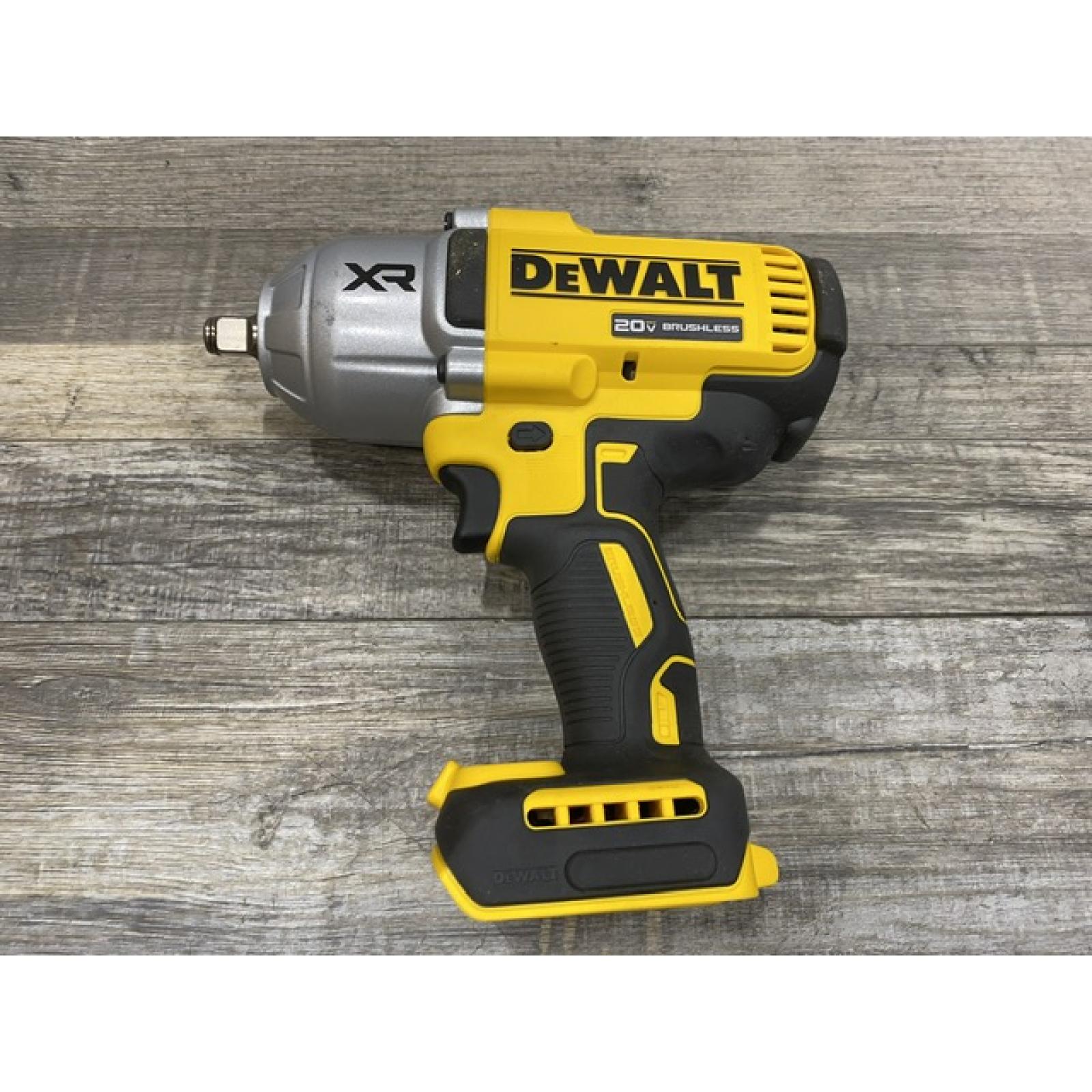 AS-IS  DEWALT 20V MAX Lithium-Ion Cordless 1/2 in. Impact Wrench Kit