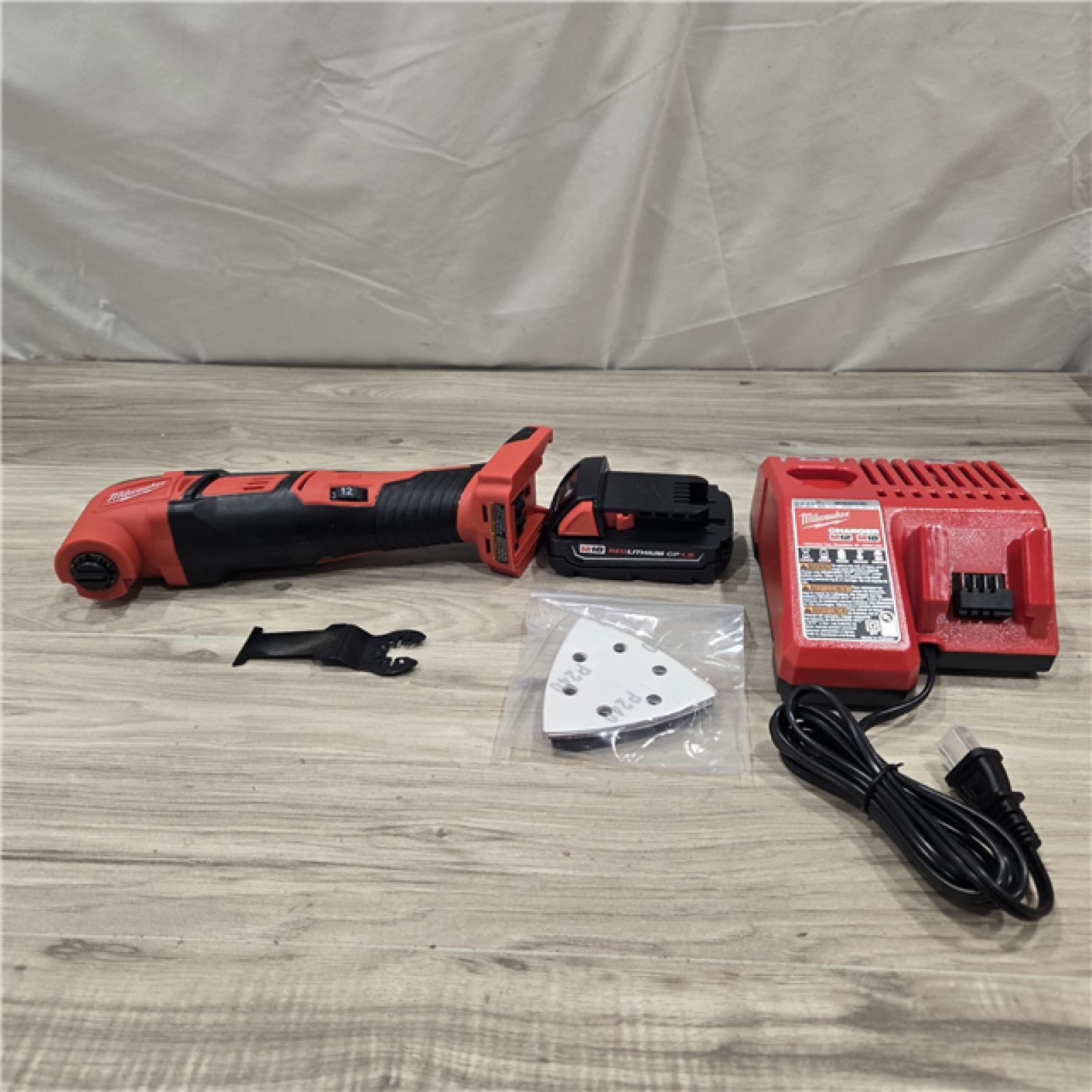 AS-IS Milwaukee 2626-21 M18 18V Cordless Oscillating Multi-Tool Kit