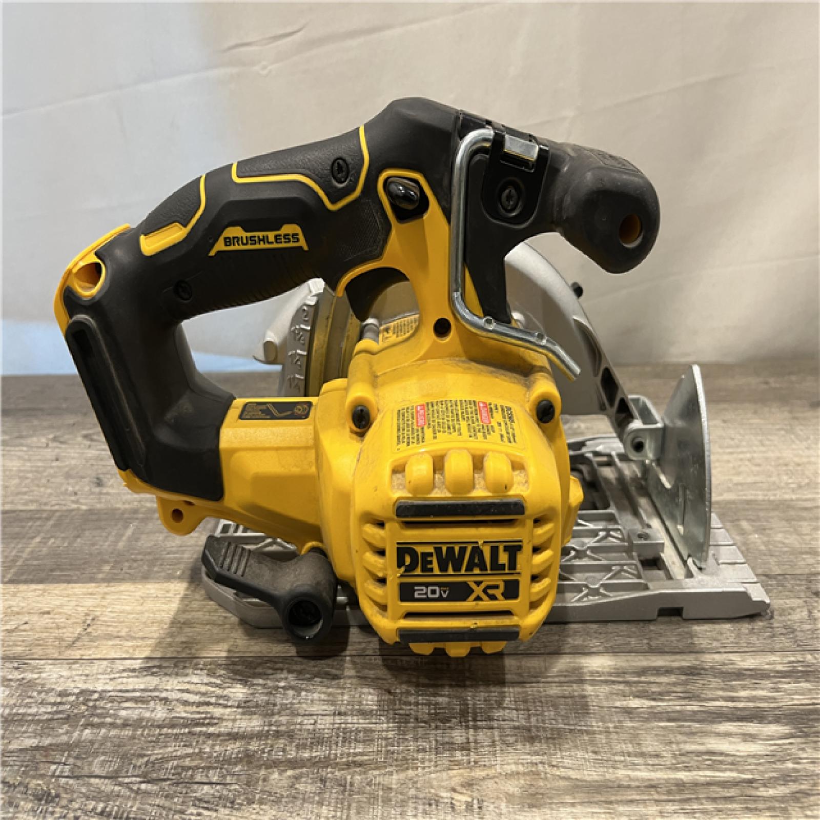 AS-IS DEWALT 20V MAX Cordless Brushless 6-1/2 in. Sidewinder Style Circular Saw (Tool Only)
