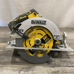 AS-IS DEWALT 20-Volt MAX 7-1/4 in. Cordless Circular Saw (Tool Only)