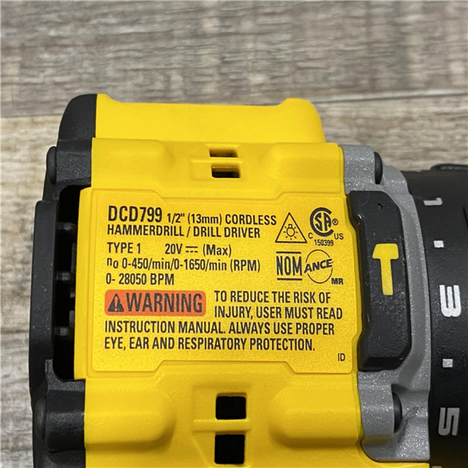 AS-IS DEWALT ATOMIC 20V Cordless 1/2 in. Compact Hammer Drill Kit