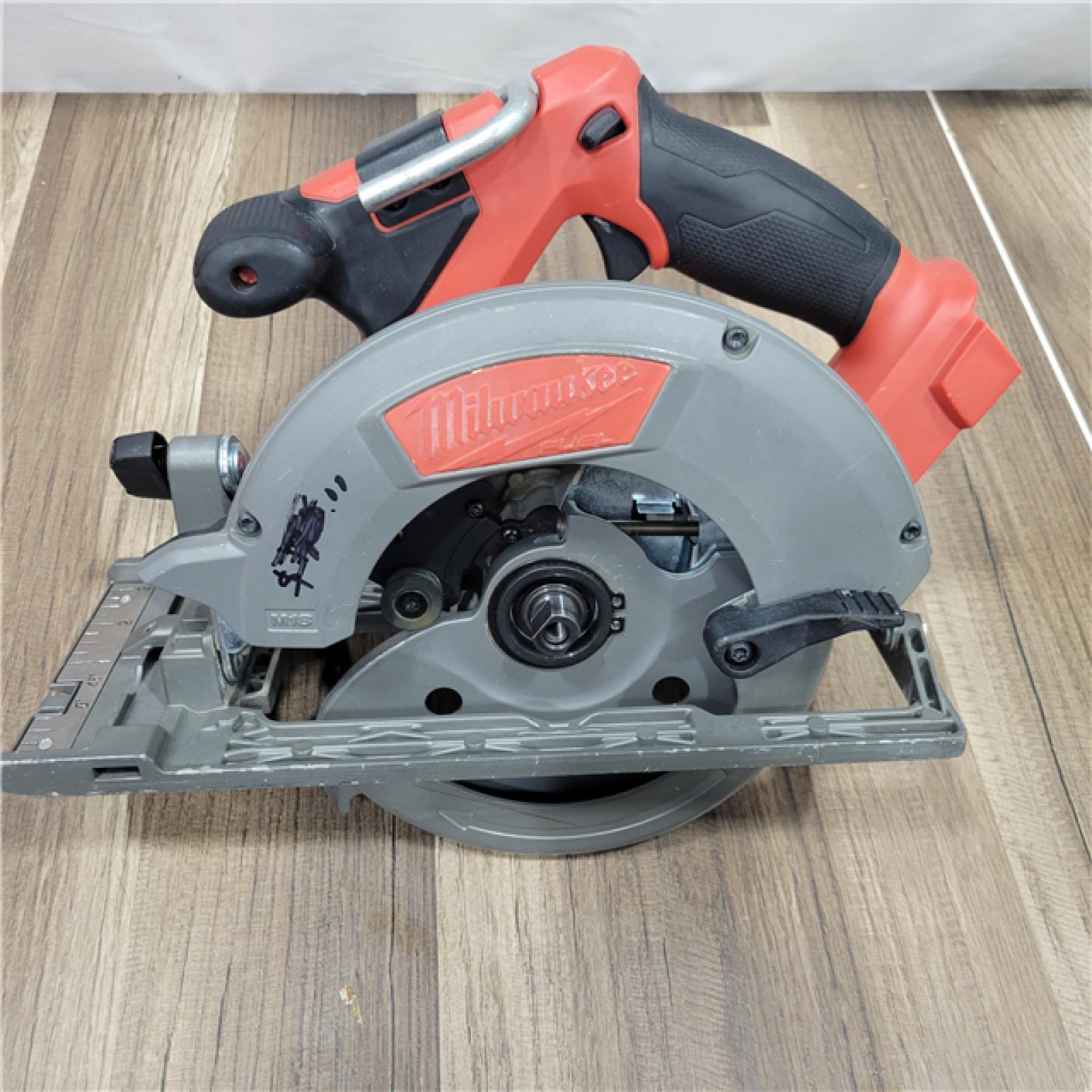 AS-IS Milwaukee M18 FUEL 18V Lithium-Ion Brushless Cordless 6-1/2 in. Circular Saw (Tool-Only)