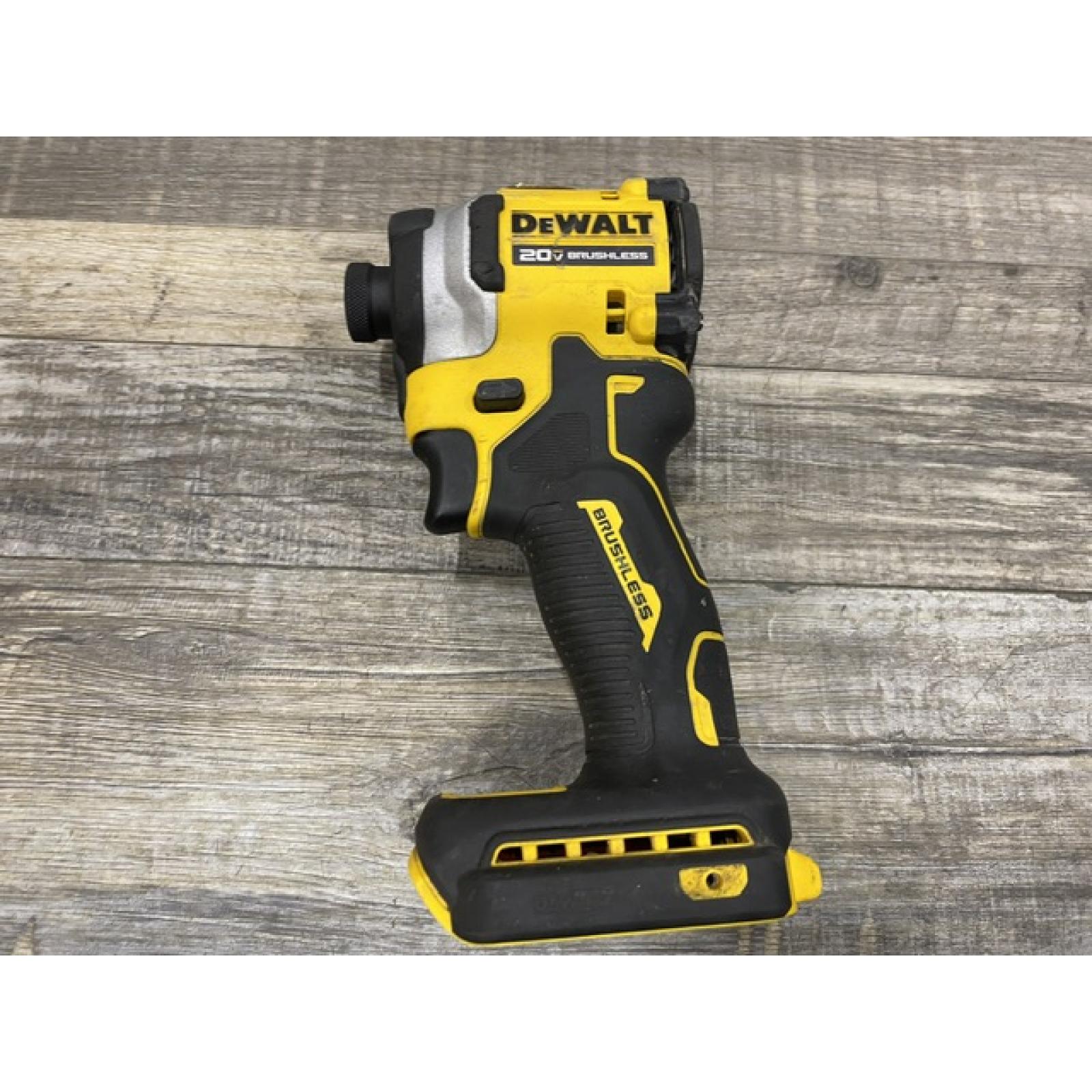 AS-IS DEWALT ATOMIC 20V MAX Lithium-Ion Cordless 1/4 in. Brushless Impact Driver Kit