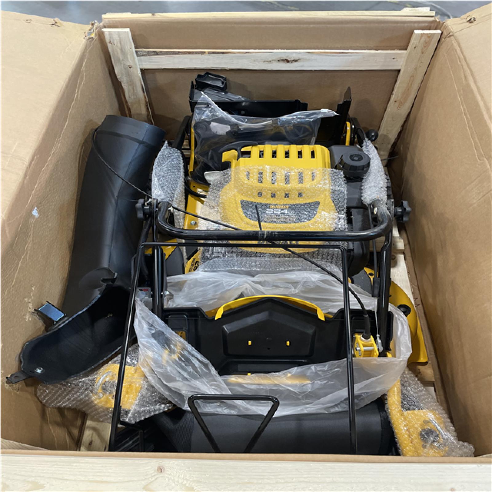 DALLAS LOCATION - DEWALT 28 in. 224cc E-GOV Engine 3-in-1 Gas RWD Self-Propelled Lawn Mower with High Rear Wheels