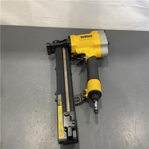 AS-IS - DeWalt 16 Gauge 1 Crown 2 Lathing Stapler