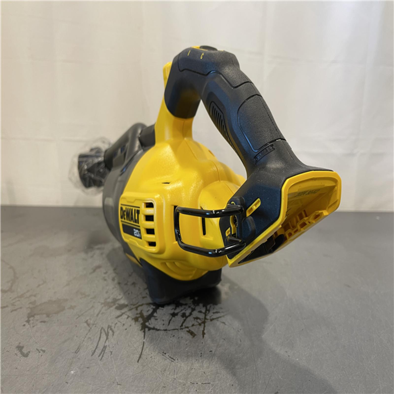 AS-IS - DeWalt Bagless 20V MAX Stick Cordless General Dirt Filter Handheld Vacuum