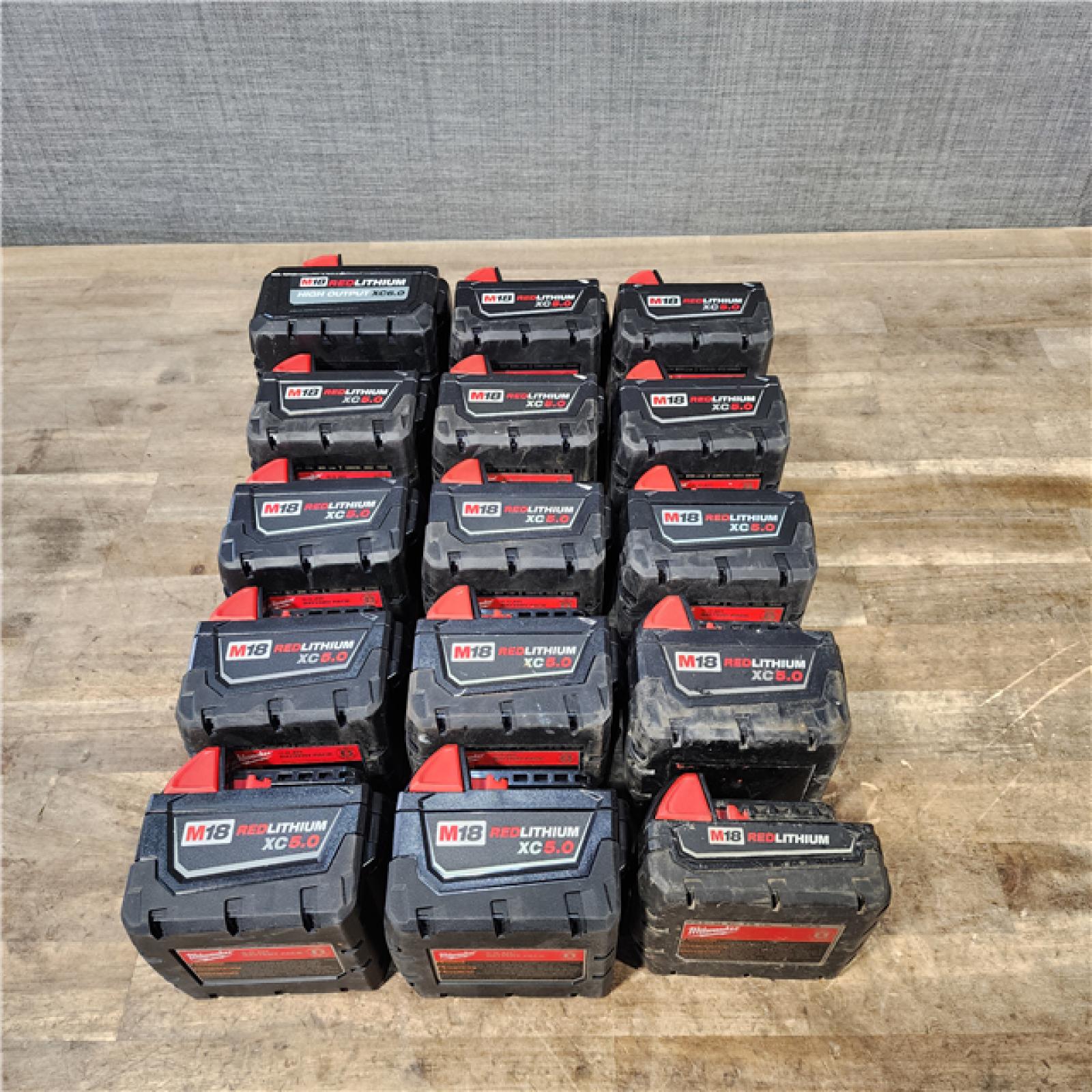 HOUSTON LOCATION - AS-IS MILWAUKEE BATTERY PACK QTY - 15