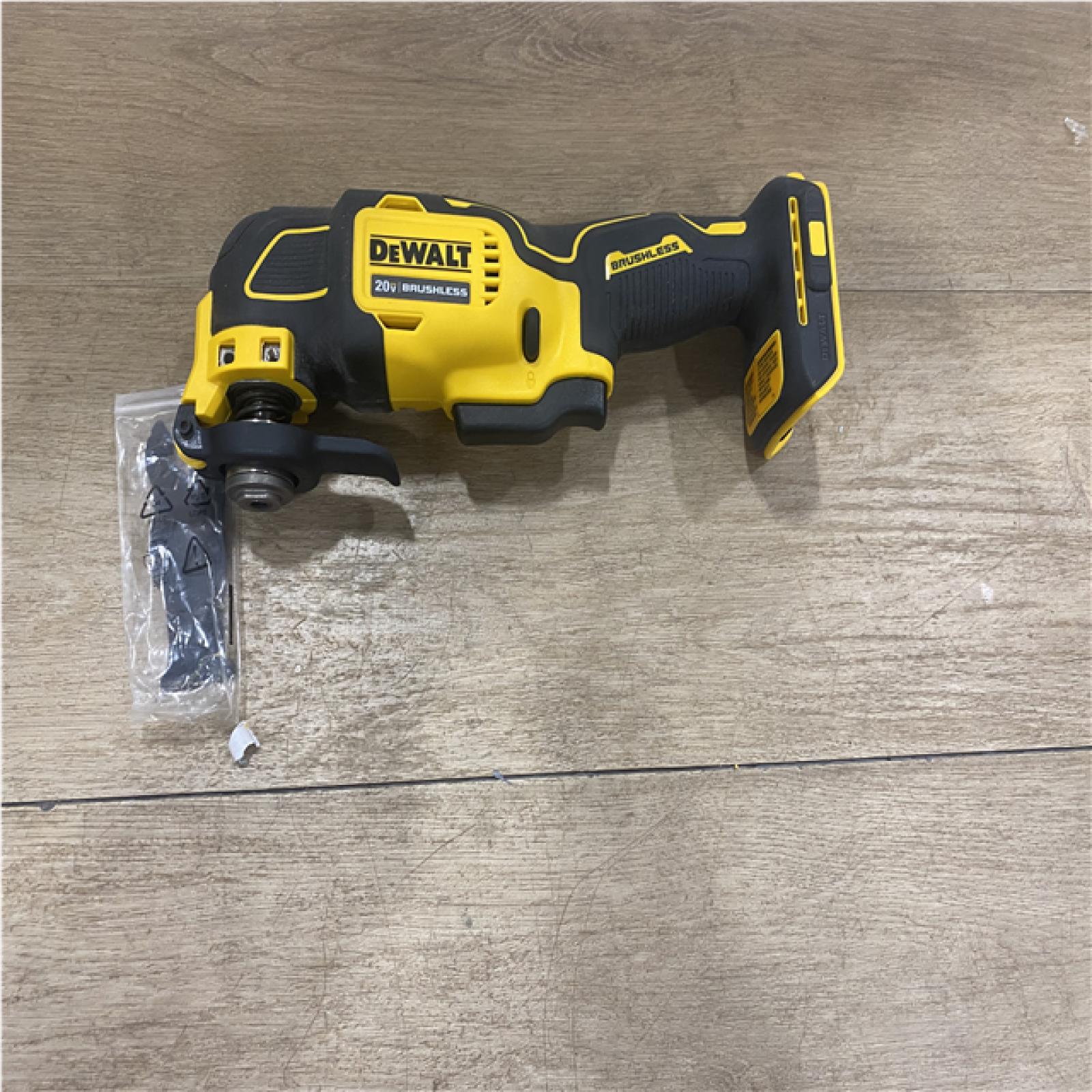 AS-IS DEWALT ATOMIC 20V MAX Cordless Brushless Oscillating Multi Tool (Tool Only)