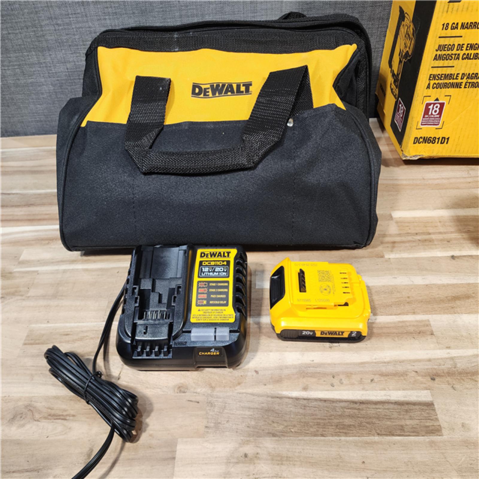 HOUSTON LOCATION - AS-IS DeWALT DCN681D1 20V MAX 18ga Cordless Brushless Narrow Crown Stapler Kit w/ BATTERY & CHARGER