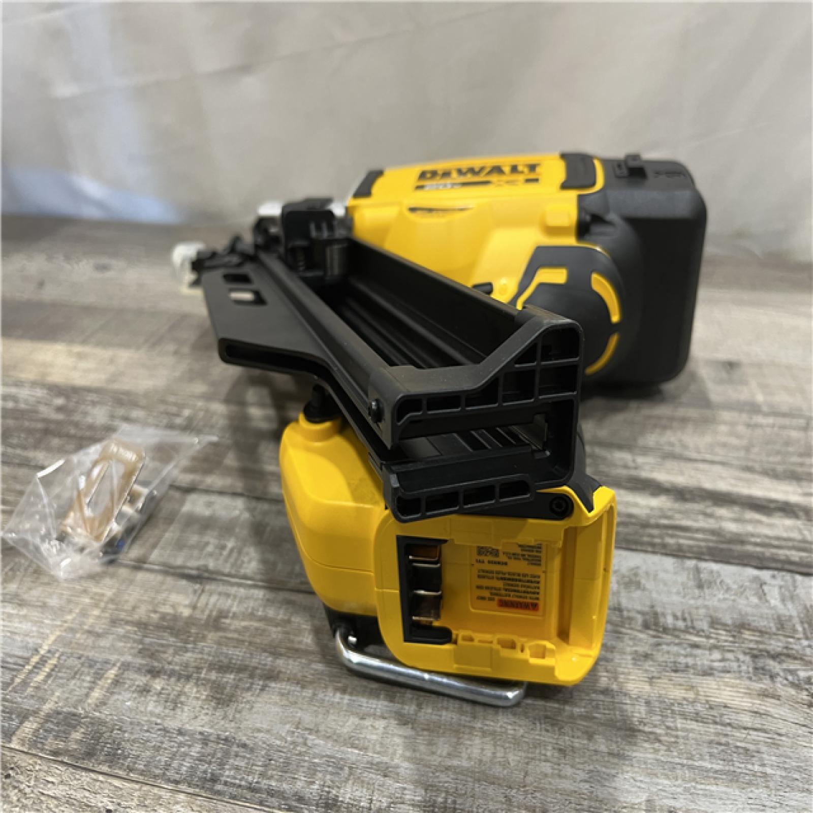 AS-IS DEWALT 20V 30 Degree Cordless Framing Nailer (Tool-Only)