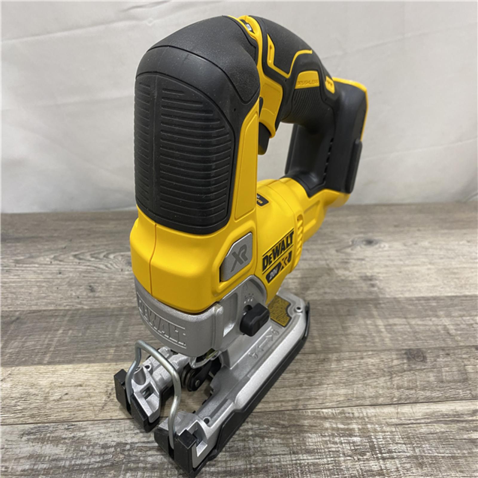 AS-IS DEWALT 20V MAX XR Cordless Brushless Jigsaw (Tool Only)